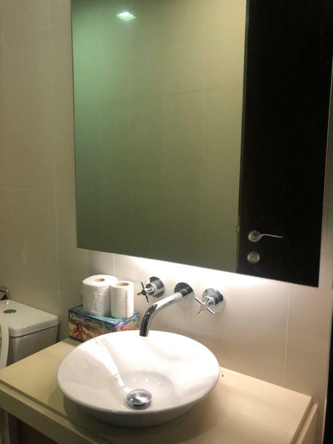 The Suites At Waterside Straits Quay By Plush Bagan Jermal Стая снимка