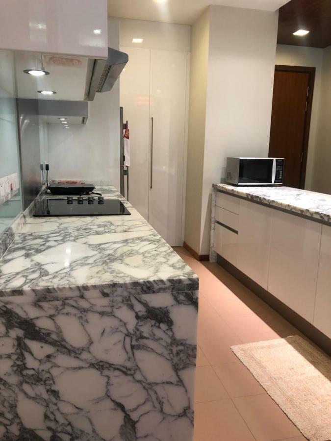 The Suites At Waterside Straits Quay By Plush Bagan Jermal Стая снимка